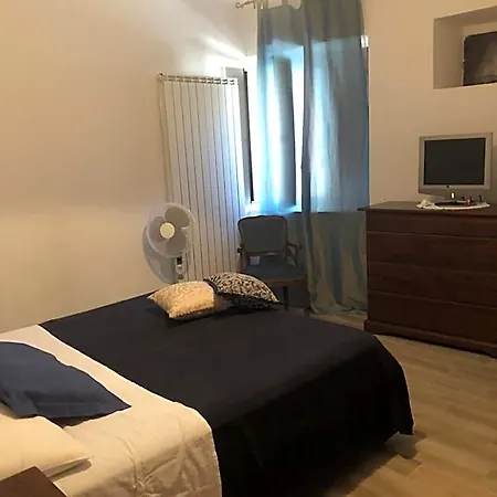 Il Minotauro A 5 Minuti Da Popoli Hotel