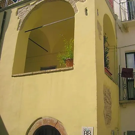 Il Minotauro A 5 Minuti Da Popoli Corfinio