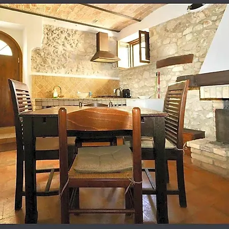 Il Minotauro A 5 Minuti Da Popoli Hotel *