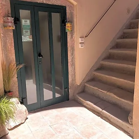Il Minotauro A 5 Minuti Da Popoli Hotel *